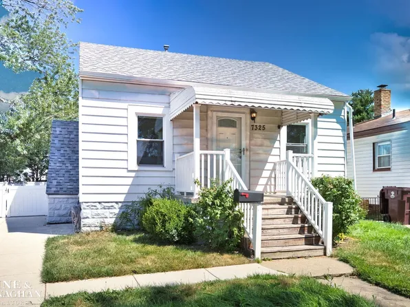 7325 McKinley Ave, Center Line, MI 48015