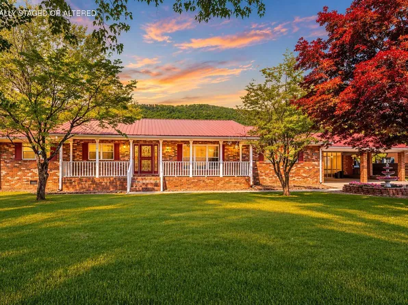 8313 Springfield Rd, Soddy Daisy, TN 37379