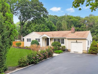 3 Everit Place, Smithtown, NY, 11787