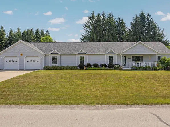 4268 Pine Meadow Trl, Traverse City, MI 49685
