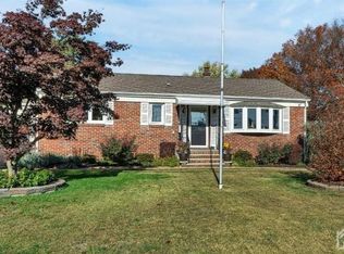 561 Drake Ave, Middlesex, NJ 08846