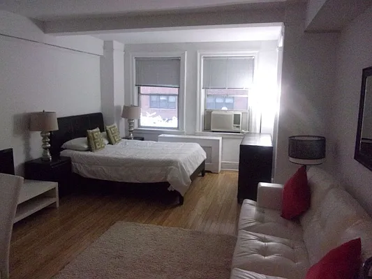 Rented by Carlyle Property Management | media 20