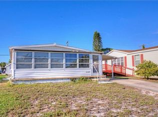 8222 SE Skylark Ave, Hobe Sound, FL 33455