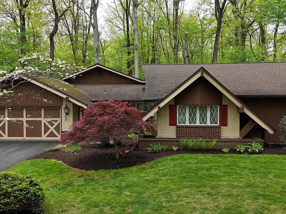 1st image of 120 Angela Dr