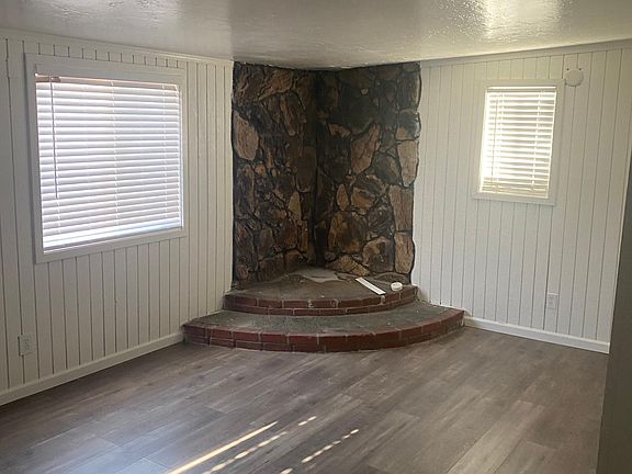 4th image of 1115 Lorene Ave