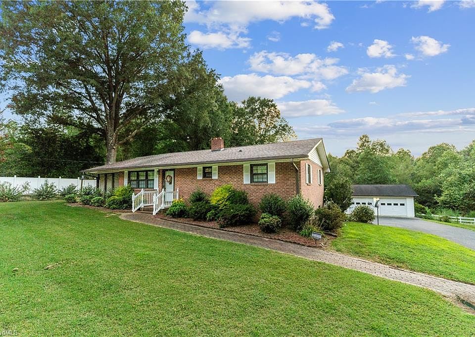 1st image of 3516 Courtney Huntsville Rd