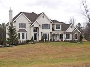 1 Love Ln, Freehold, NJ 07728