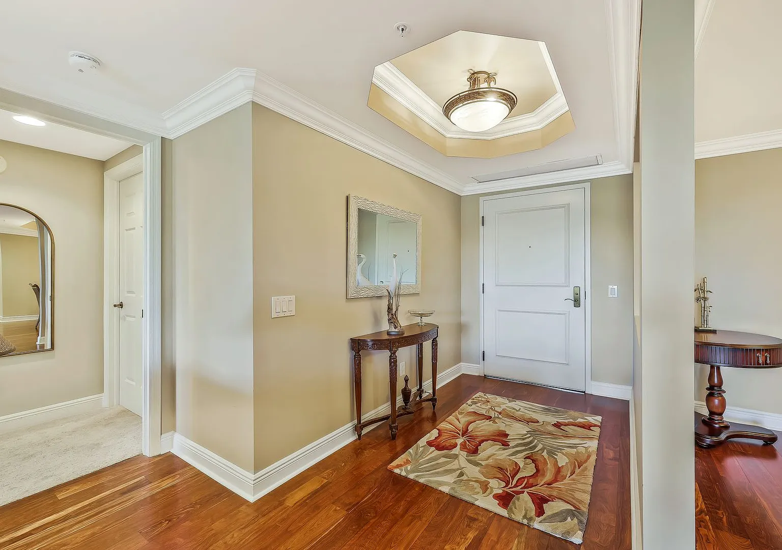 2 bed, 2.5 bath, 2000 sqft, $8,000 — Photo 1