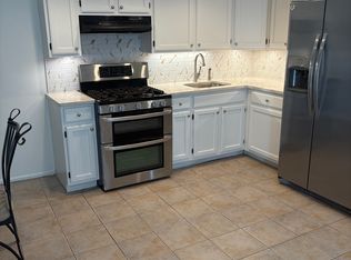 17 Erika Loop FLOOR 1, Staten Island, NY 10312