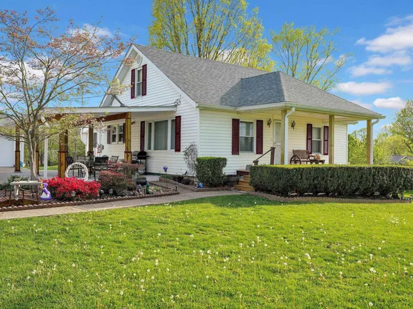 2204 30th St, Bedford, IN 47421