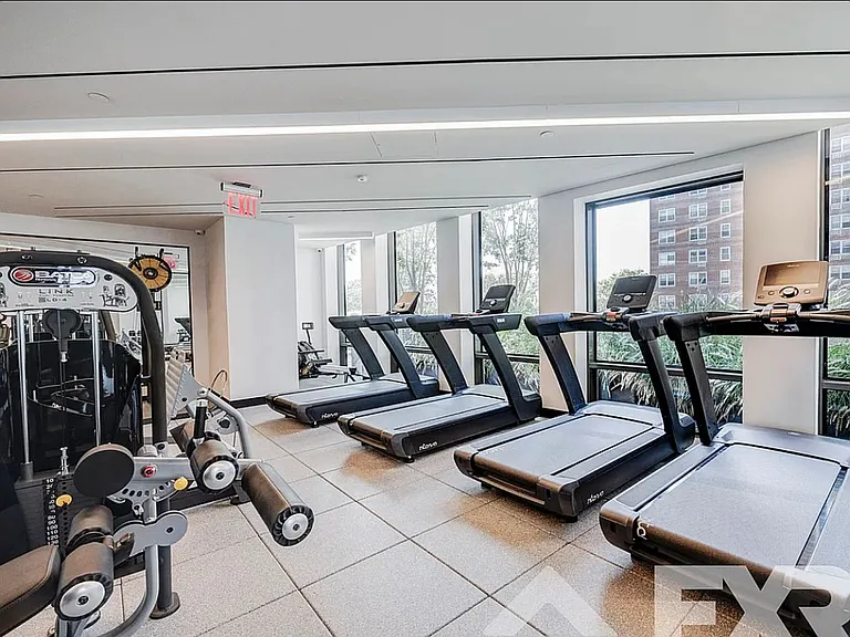 2230 Cropsey Ave #1005 — Photo 34