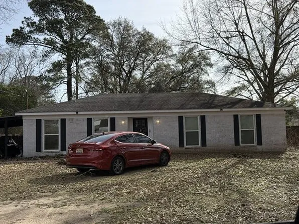 7057 Arbor Dr, Theodore, AL 36582