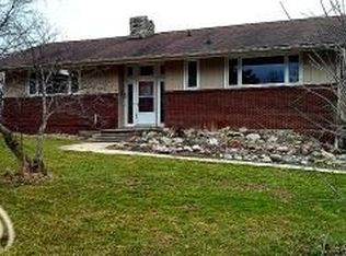 7850 Haley Rd, White Lake, MI 48383