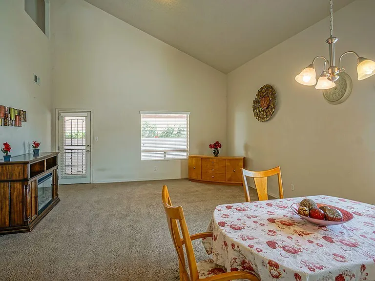 2045 N Ensenada Cir SE — Photo 12