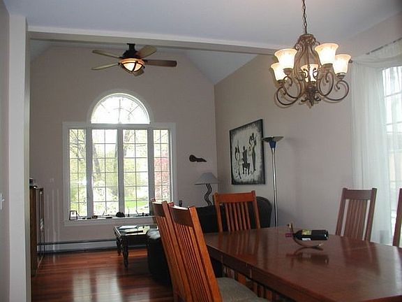 Dining room to living room