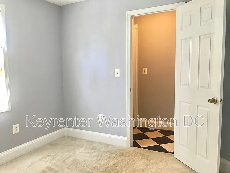 1700 W Virginia Ave NE #3 — Photo 27