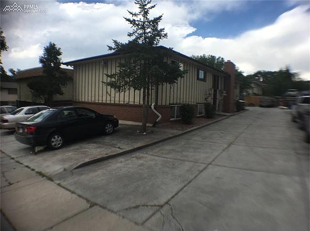 1st image of 335 Vehr Dr APT 1