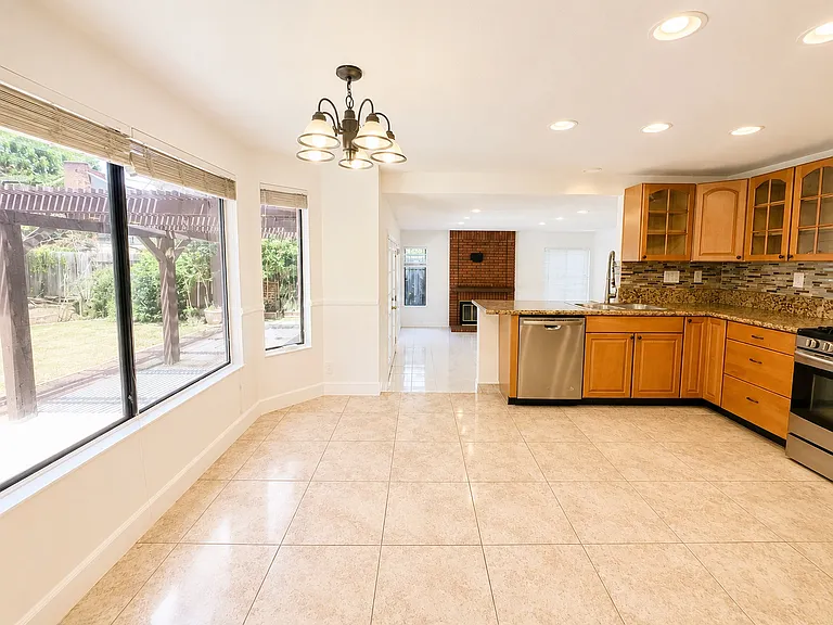41 Hunter Point Rd — Photo 6