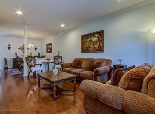 46 Demarest Dr, Manalapan, NJ 07726