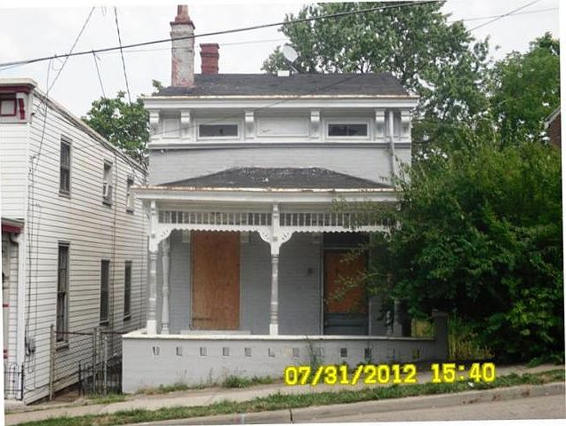 1st image of 2202 Grand Ave