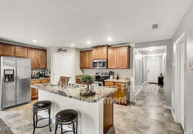 3538 Martin Lakes Dr — Photo 4