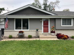 3817 W Henry Ct, Greenfield, WI 53221