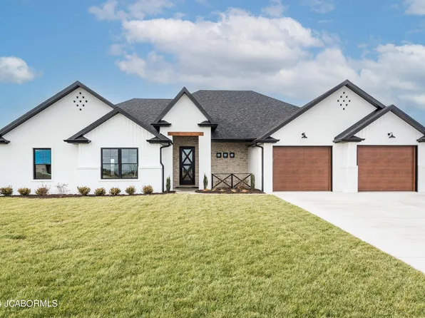 5814 Falcon Crest Ln, Jefferson City, MO 65101