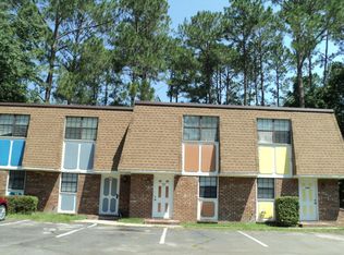 904 W Pine St APT C, Hinesville, GA 31313