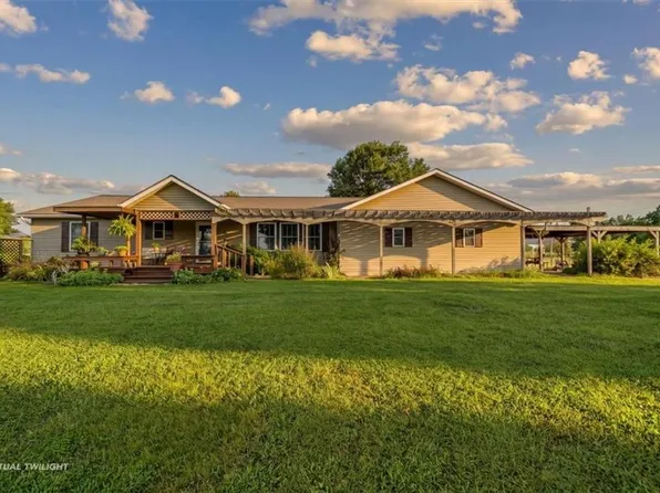 32113 W 359th St, Osawatomie, KS 66064
