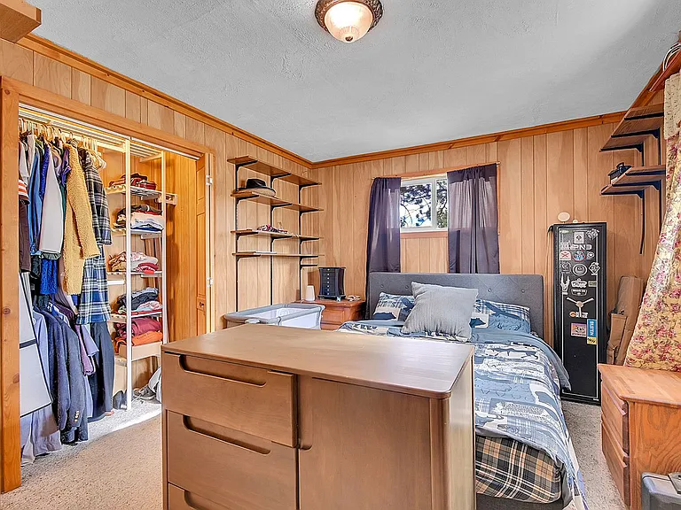 2027 Roland Dr — Photo 23