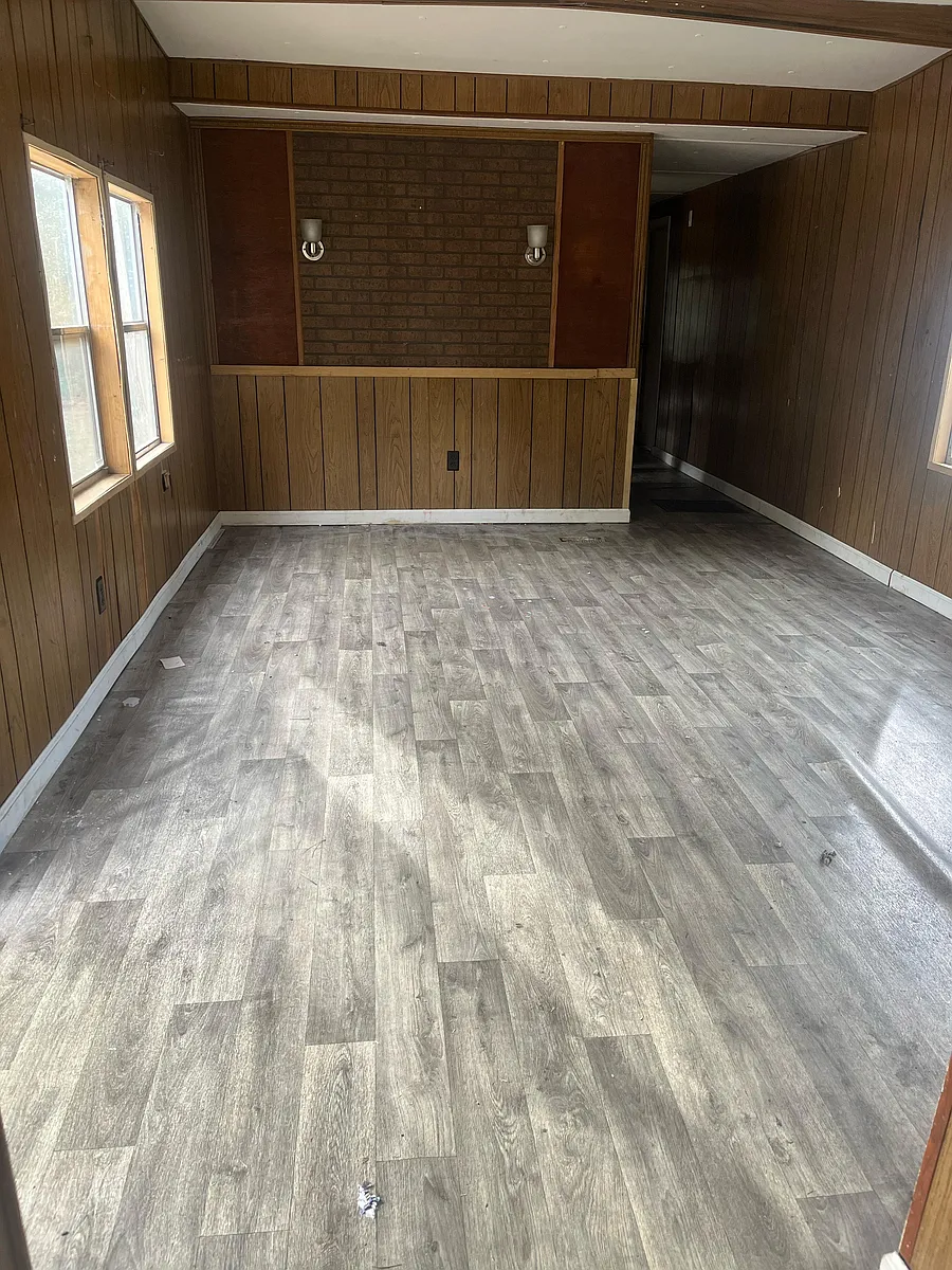 Building Photo - 1405 Eagle Rd #21