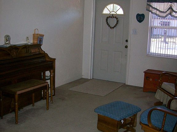 Front Room/Entry Room