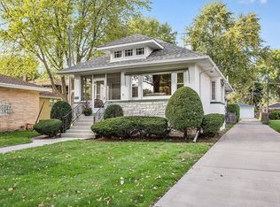 338 Lawton Rd, Riverside, IL 60546