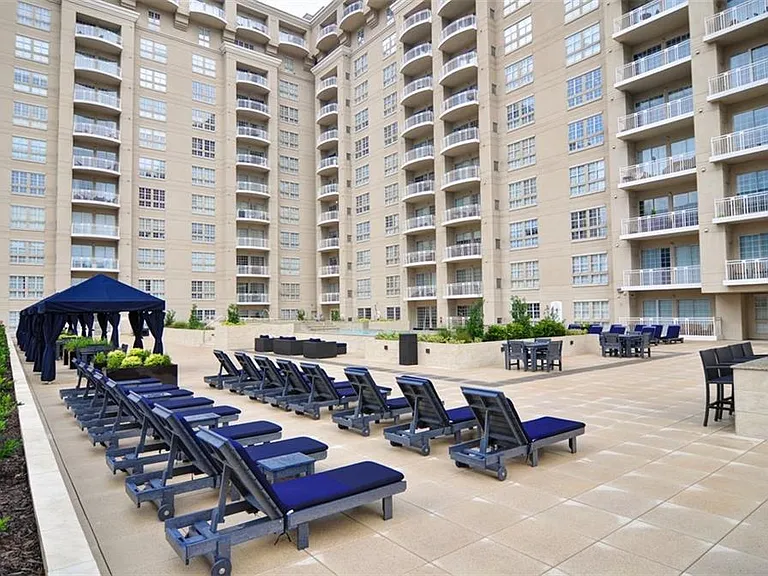 3225 Turtle Creek Blvd #929 — Photo 10