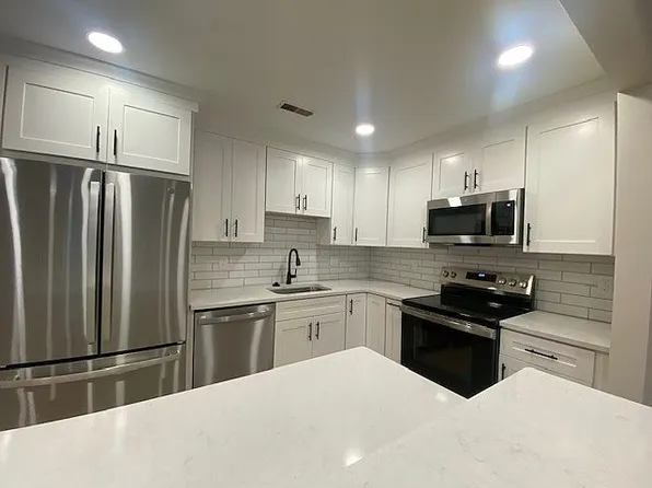 1837 Meerbrook Ct, Cherry Hill, NJ 08003