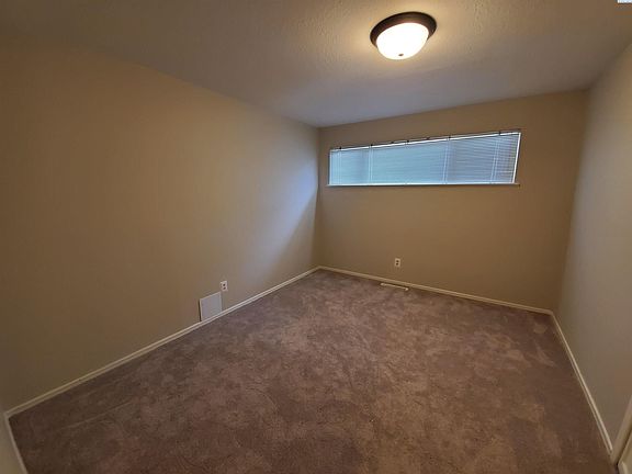 5th image of 6802 W Willamette Ave