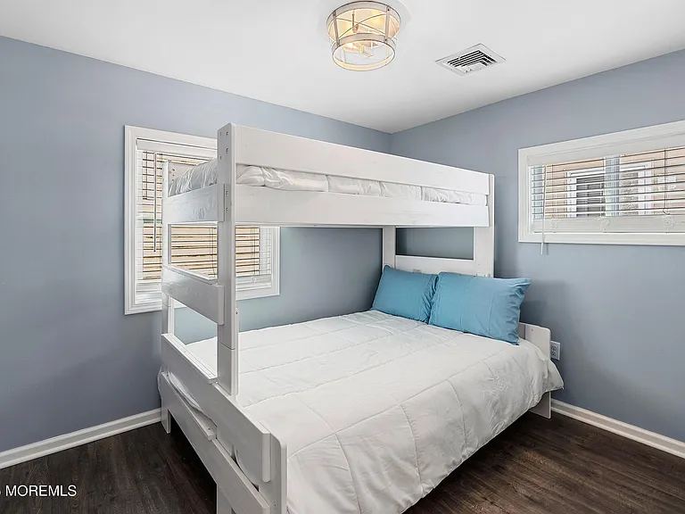 309 Hiering Ave #A — Photo 16