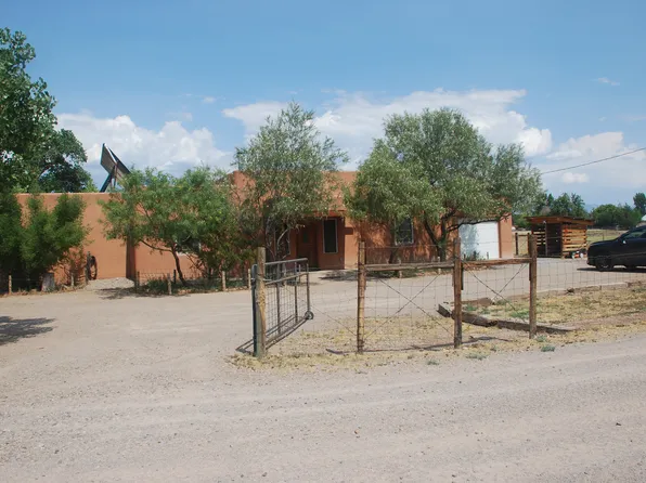 118 Entrada Aragon, Tome, NM 87060