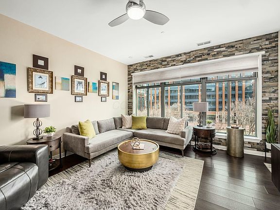 4th image of 250 Daniel Burnham Sq Unit 405
