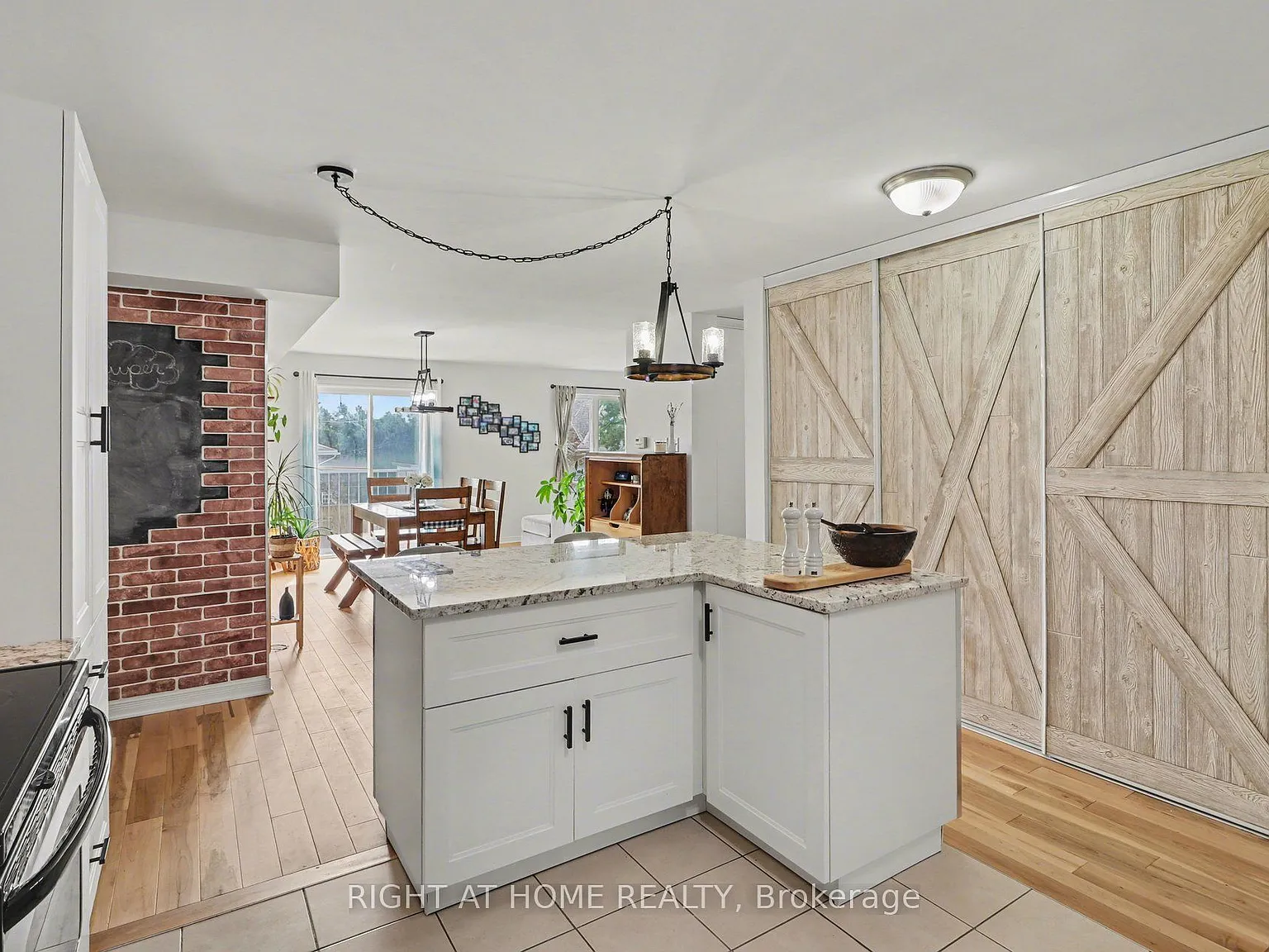 2 bed, $2,400 — Photo 1