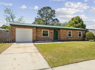 2214 Luana Dr E, Jacksonville, FL 32246