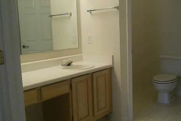 624 Eastwood Cir — Photo 25