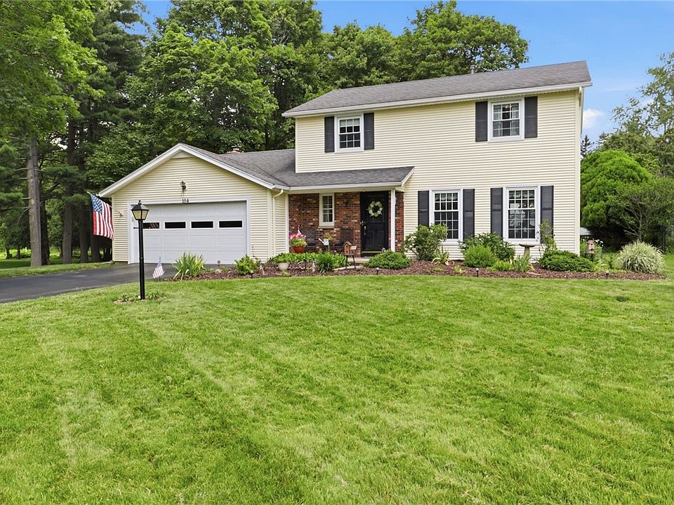 1st image of 104 Willowbend Dr