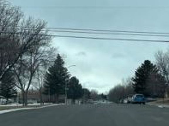 Exterior Neighborhood (street photo)