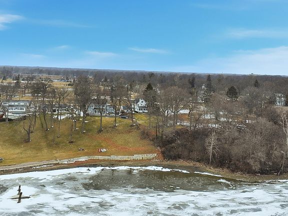 4th image of 3605 River Rd