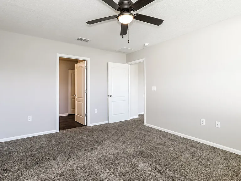 2227 Pebble Point Dr — Photo 8