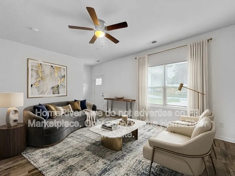 3 bed, 2.5 bath, 1351 sqft, $1,715 — Photo 3
