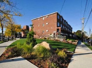 12104 25th Rd, Flushing, NY 11354