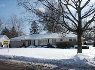 1165 Greenfield Dr, Erie, PA 16509