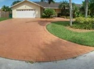 13721 SW 103rd Pl, Miami, FL 33176